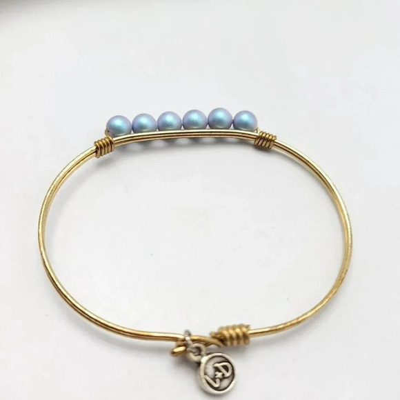 Luca Danni CRYSTAL PEARL Lavender Purple Bangle Bracelet Gold Tone 7" - Picture 4 of 4